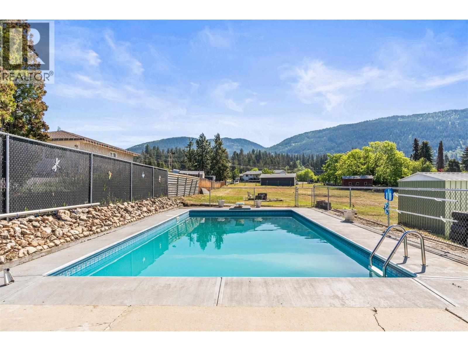 6109 Silver Star Road, Vernon, British Columbia  V1B 3P3 - Photo 44 - 10386233