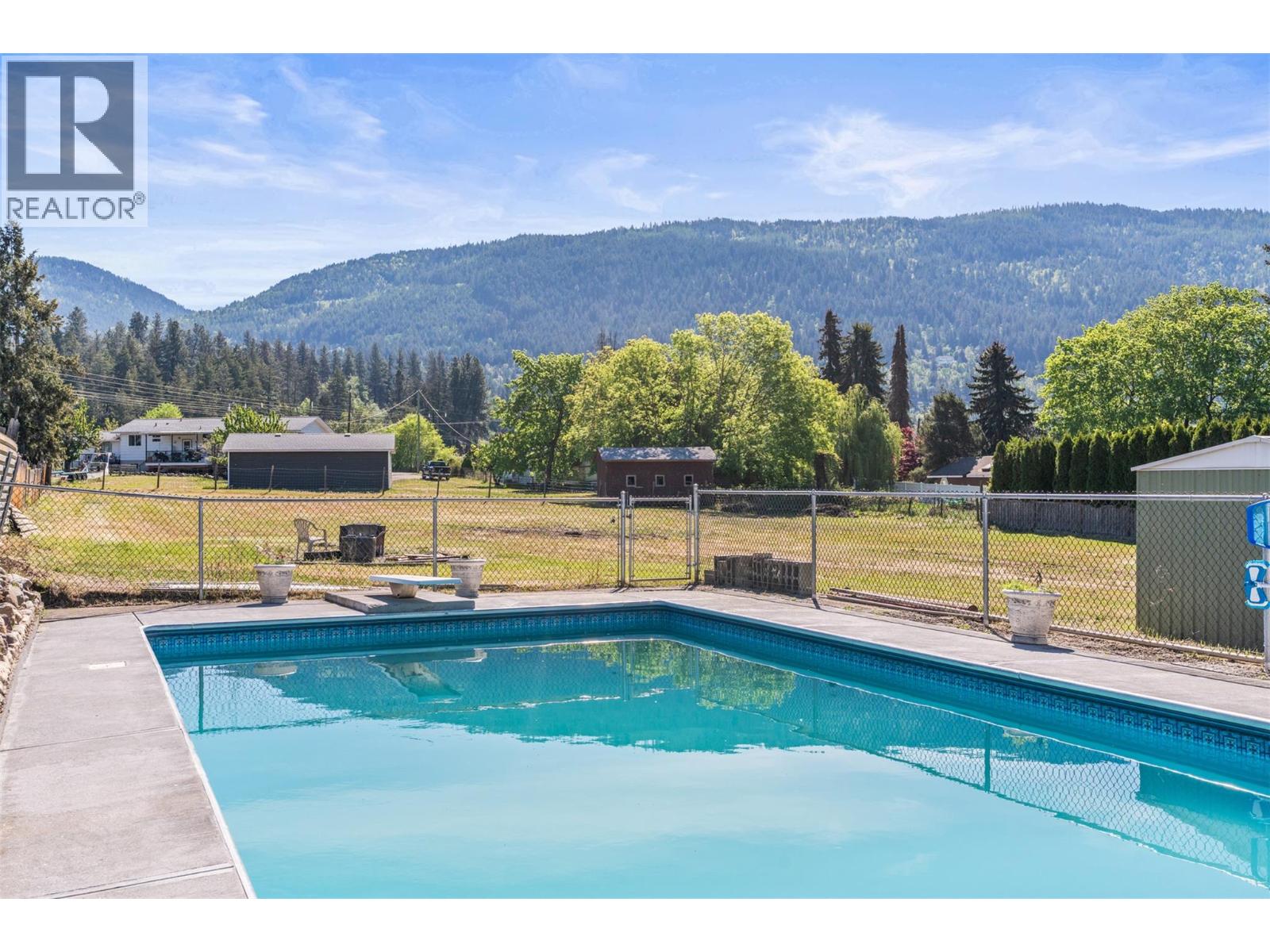 6109 Silver Star Road, Vernon, British Columbia  V1B 3P3 - Photo 45 - 10386233