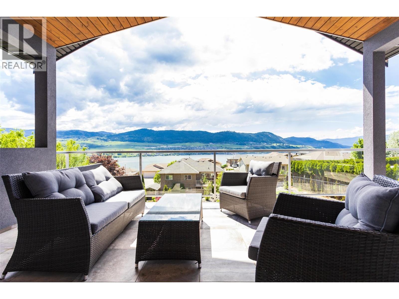 7217 Lakeridge Place, Vernon, British Columbia  V1H 1Y3 - Photo 15 - 10386149
