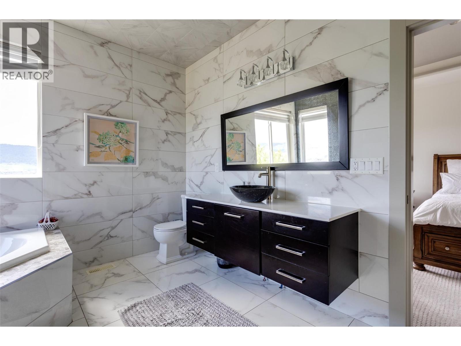 7217 Lakeridge Place, Vernon, British Columbia  V1H 1Y3 - Photo 26 - 10386149