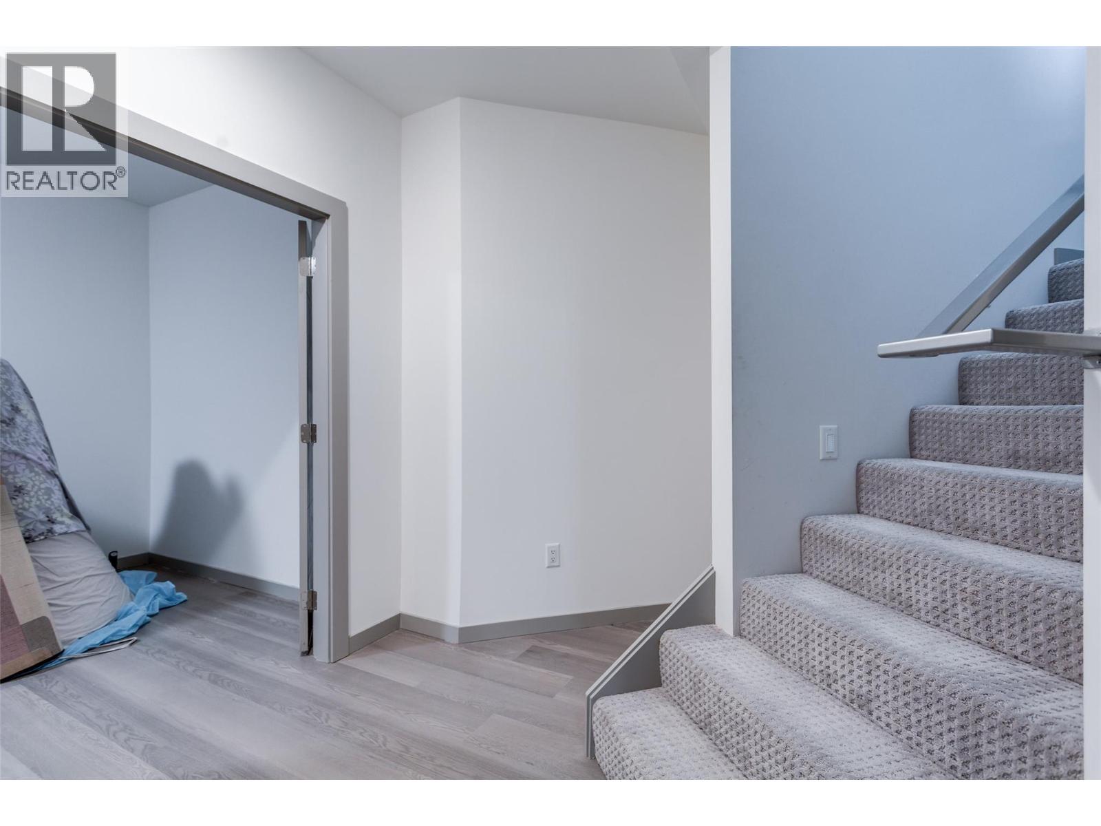 7217 Lakeridge Place, Vernon, British Columbia  V1H 1Y3 - Photo 37 - 10386149