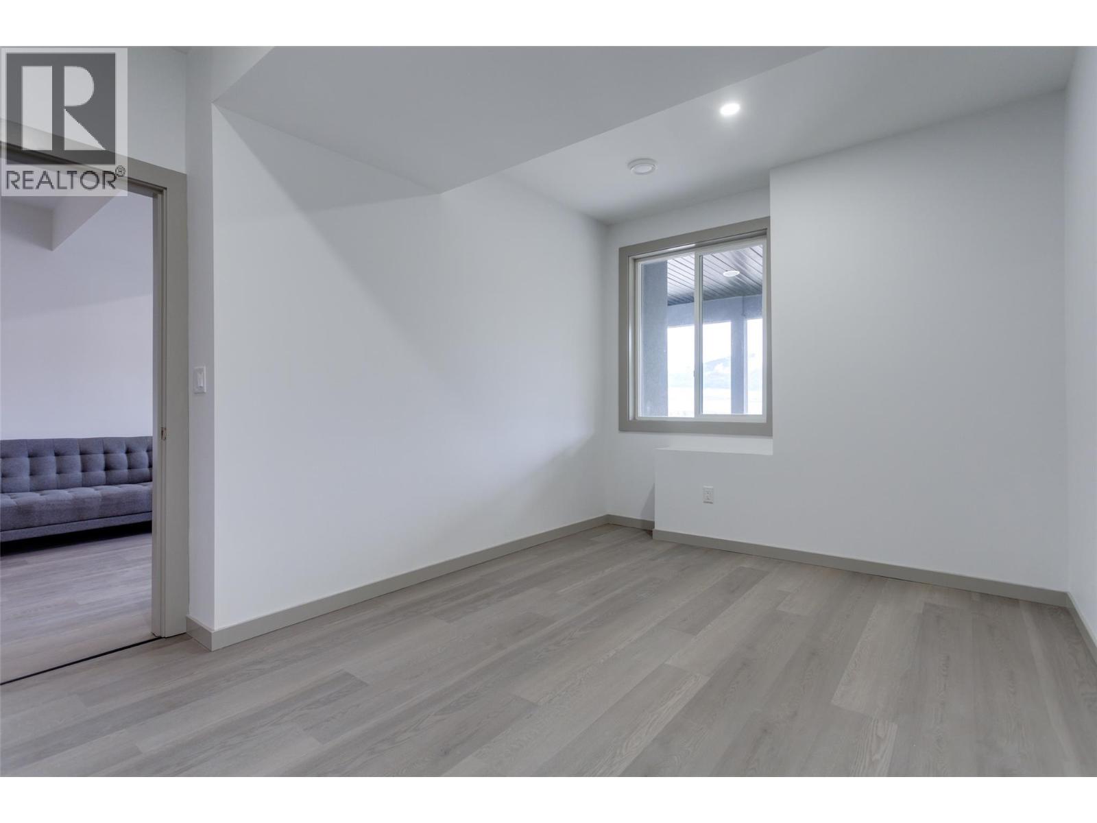 7217 Lakeridge Place, Vernon, British Columbia  V1H 1Y3 - Photo 46 - 10386149