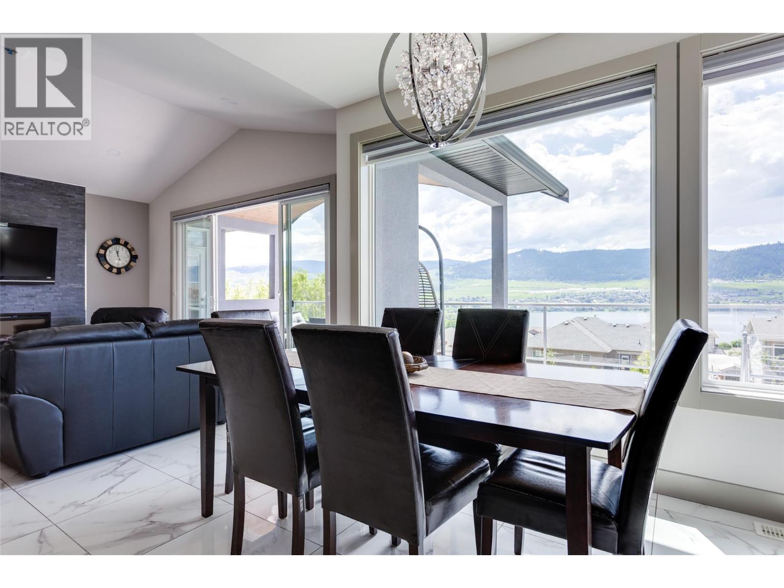 7217 Lakeridge Place, Vernon, British Columbia  V1H 1Y3 - Photo 9 - 10386149