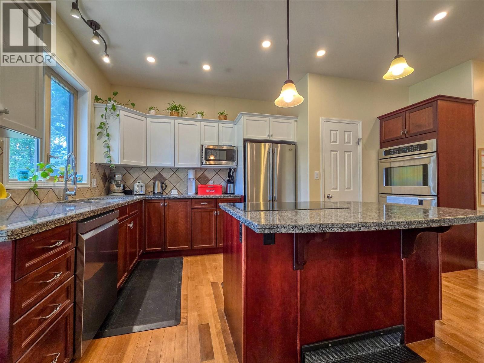 2568 Sandstone Green, Invermere, British Columbia  V0A 1K6 - Photo 27 - 10385989