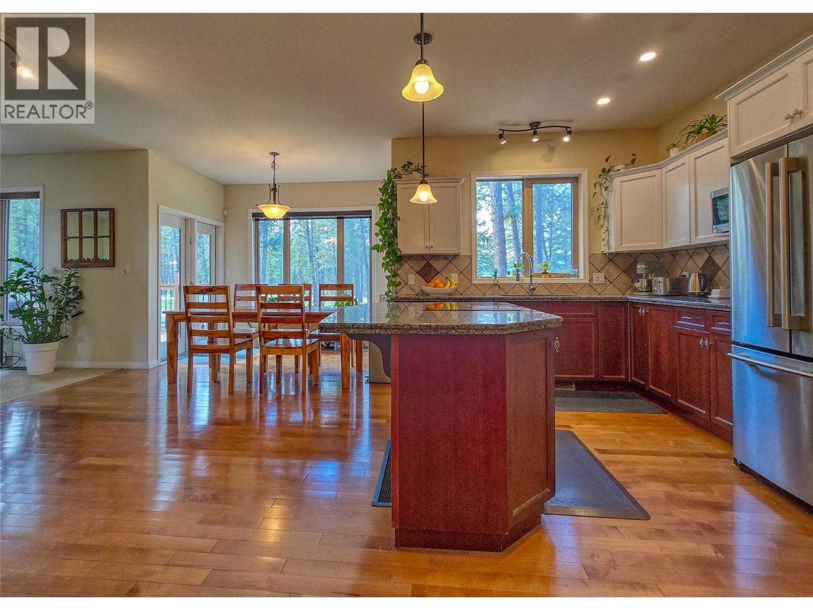 2568 Sandstone Green, Invermere, British Columbia  V0A 1K6 - Photo 29 - 10385989