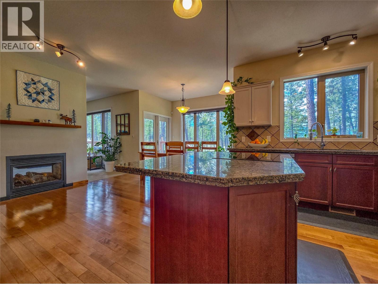 2568 Sandstone Green, Invermere, British Columbia  V0A 1K6 - Photo 30 - 10385989