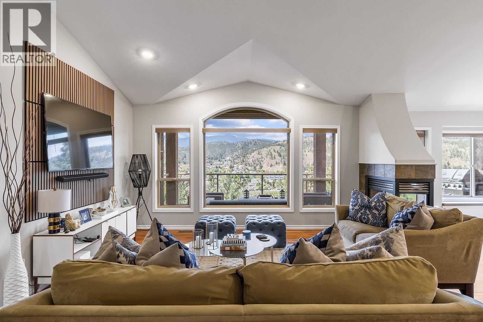 600 Denali Drive, Kelowna, British Columbia  V1V 2P6 - Photo 2 - 10385108