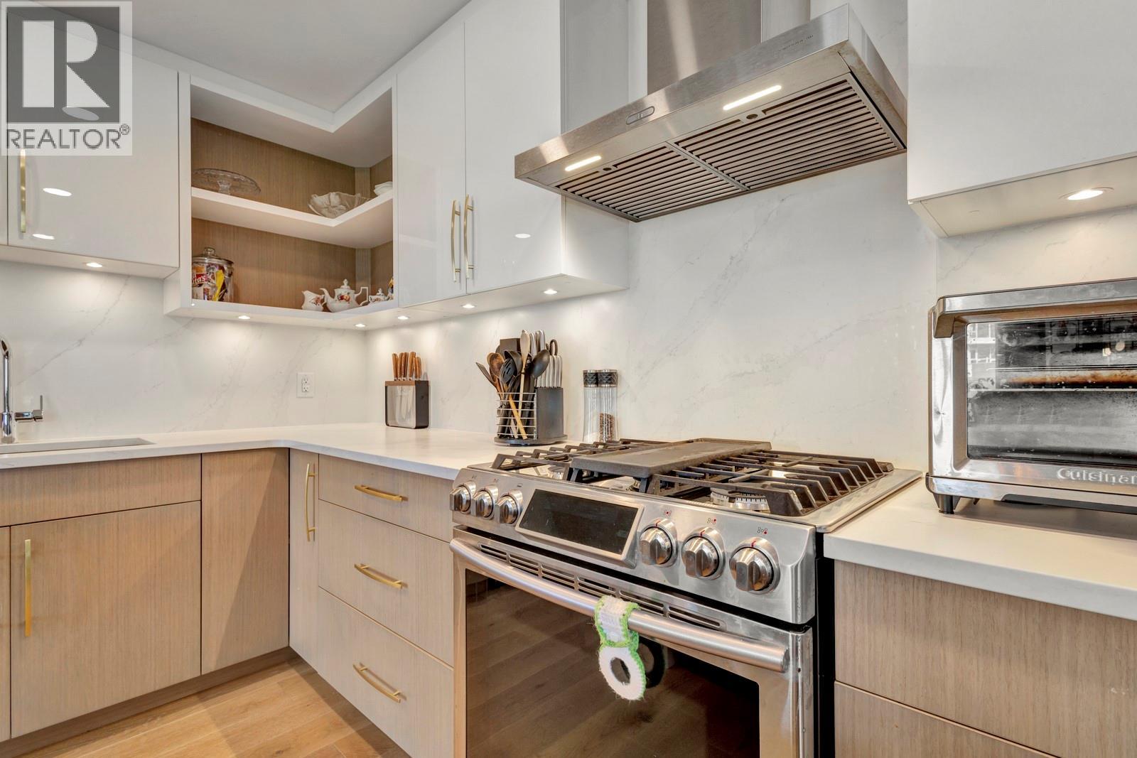 529 Truswell Road Unit# 402, Kelowna, British Columbia  V1W 3K7 - Photo 5 - 10386432
