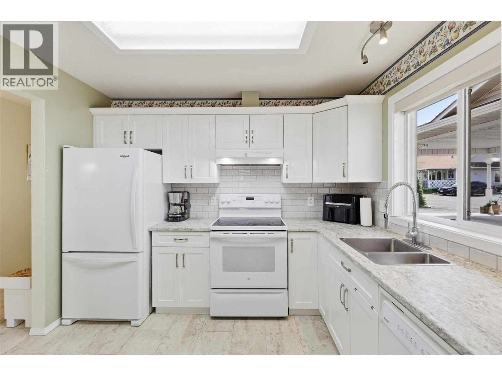1195 14 Street Unit# 4, Kamloops, British Columbia  V2B 8L1 - Photo 8 - 10386548