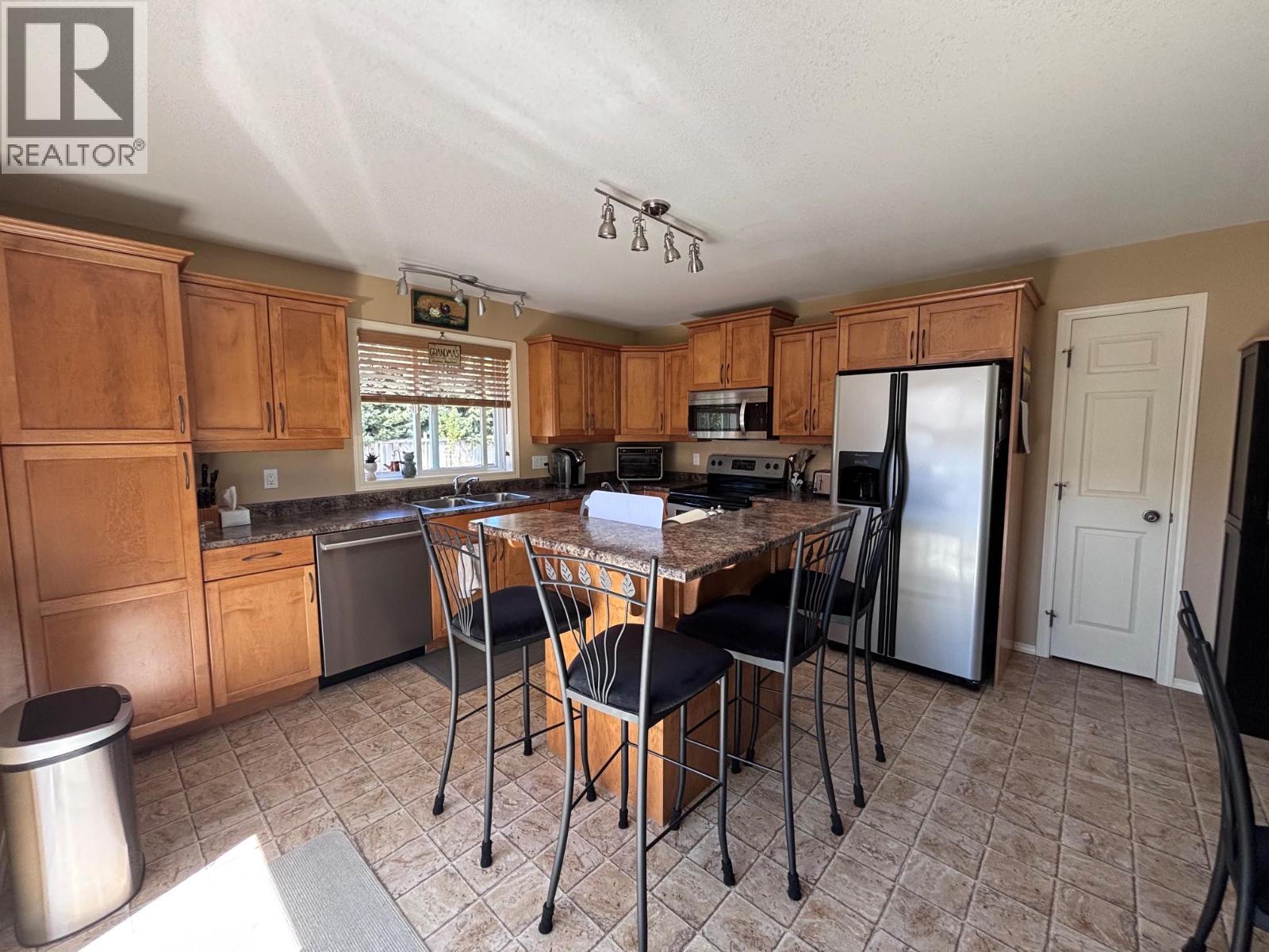 3230 Beadman Road, Rock Creek, British Columbia  V0H 1Y0 - Photo 5 - 10386504