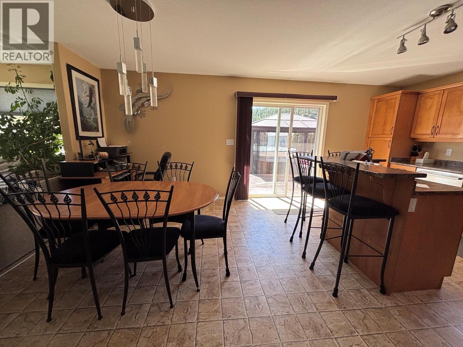 3230 Beadman Road, Rock Creek, British Columbia  V0H 1Y0 - Photo 6 - 10386504