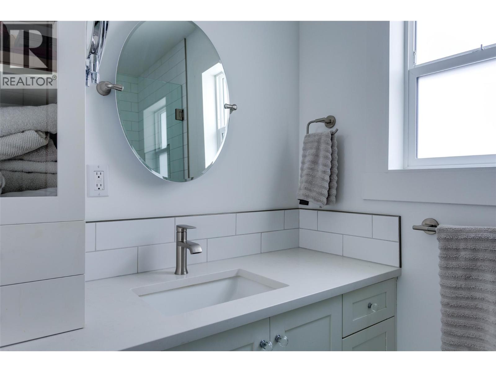 674 Cook Road, Kelowna, British Columbia  V1W 3G7 - Photo 27 - 10386425