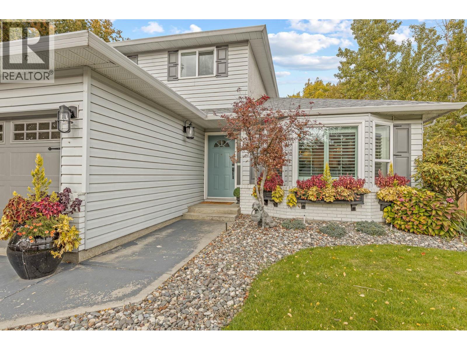 674 Cook Road, Kelowna, British Columbia  V1W 3G7 - Photo 4 - 10386425
