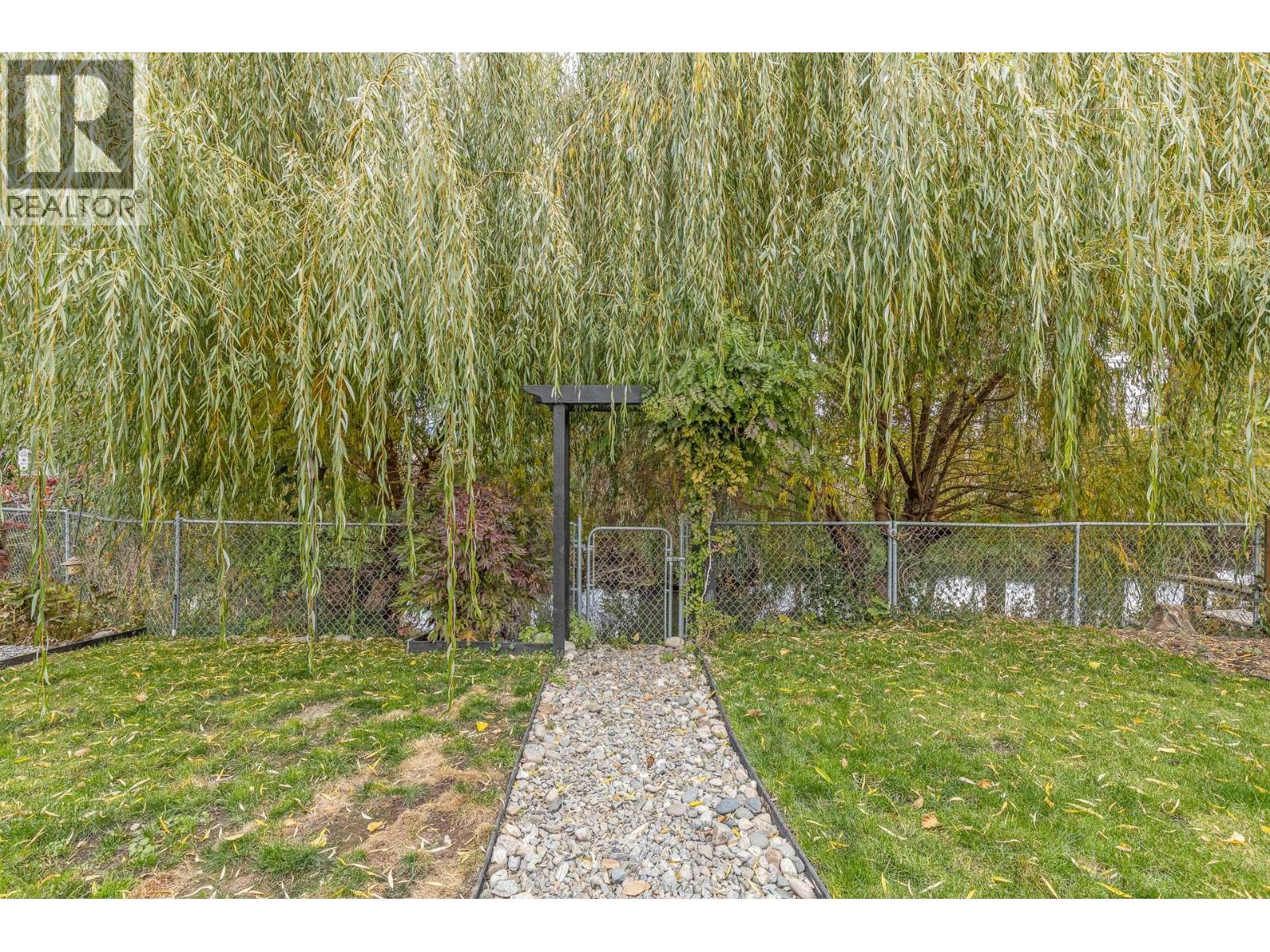 674 Cook Road, Kelowna, British Columbia  V1W 3G7 - Photo 40 - 10386425