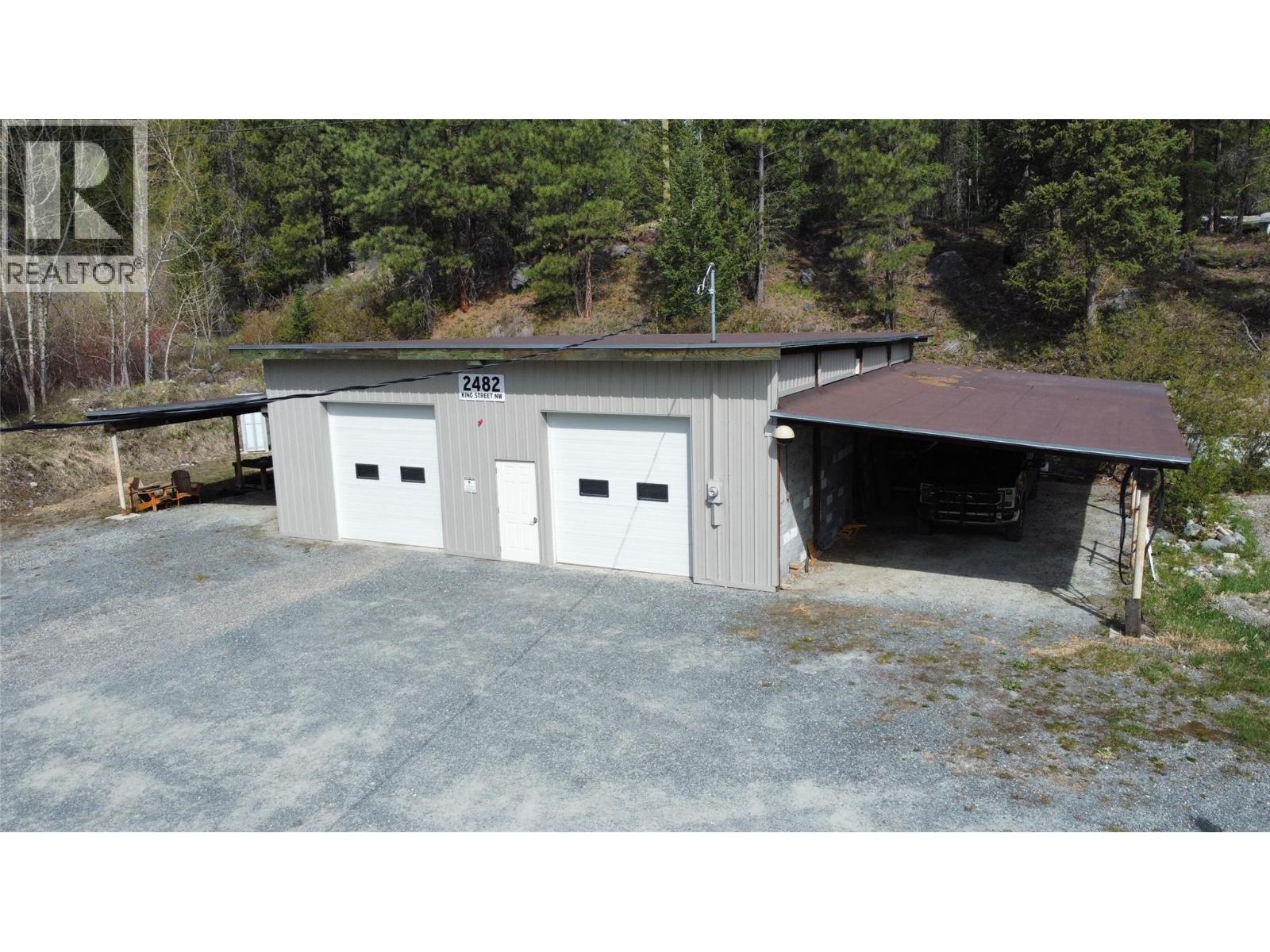 2482 King Street NW, cranbrook, British Columbia