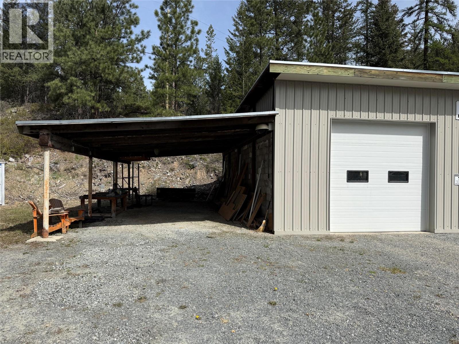 2482 King Street Nw, Cranbrook, British Columbia  V1C 6S7 - Photo 3 - 10386505