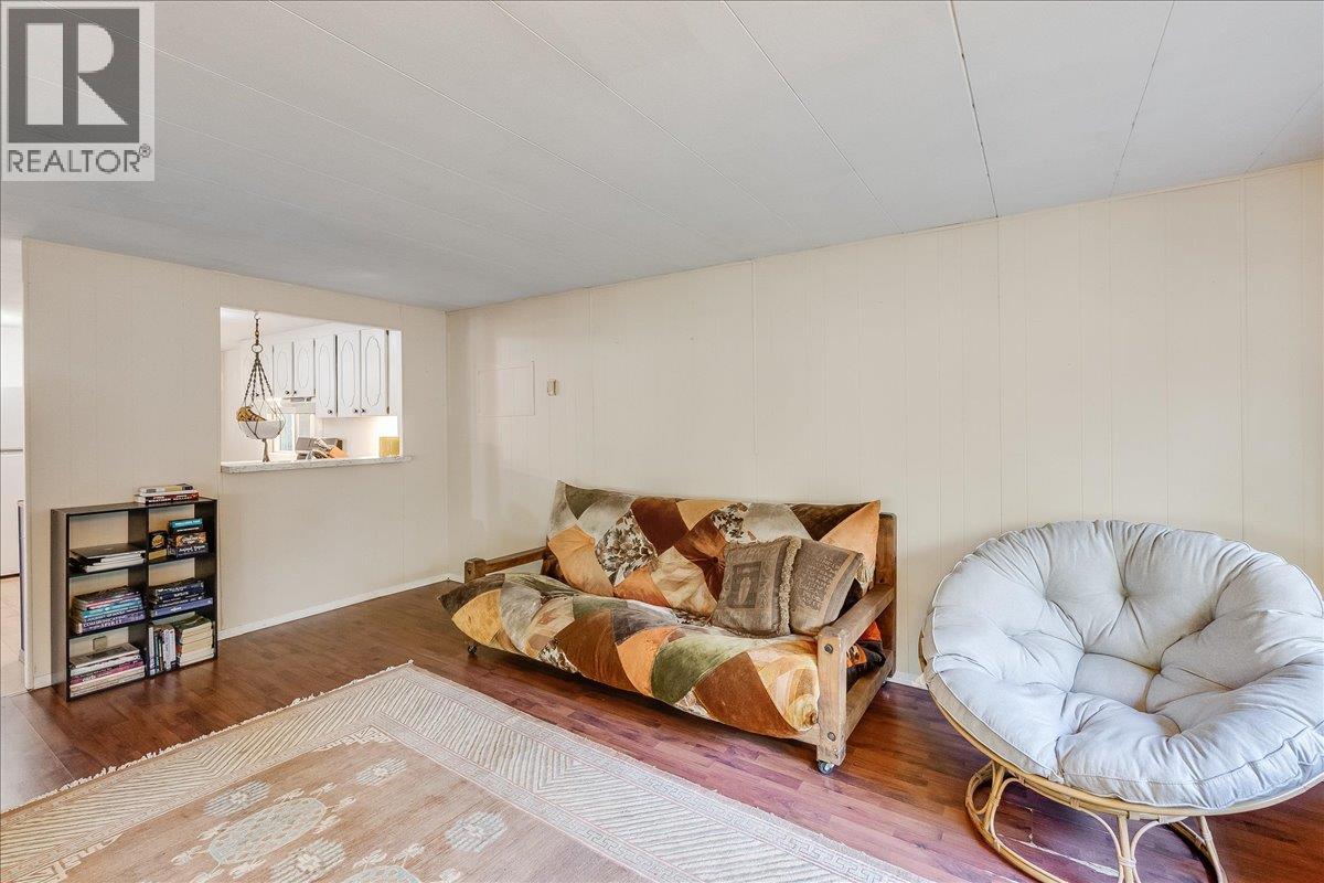 8749 6 Highway, Silverton, British Columbia  V0G 2B0 - Photo 12 - 10386137
