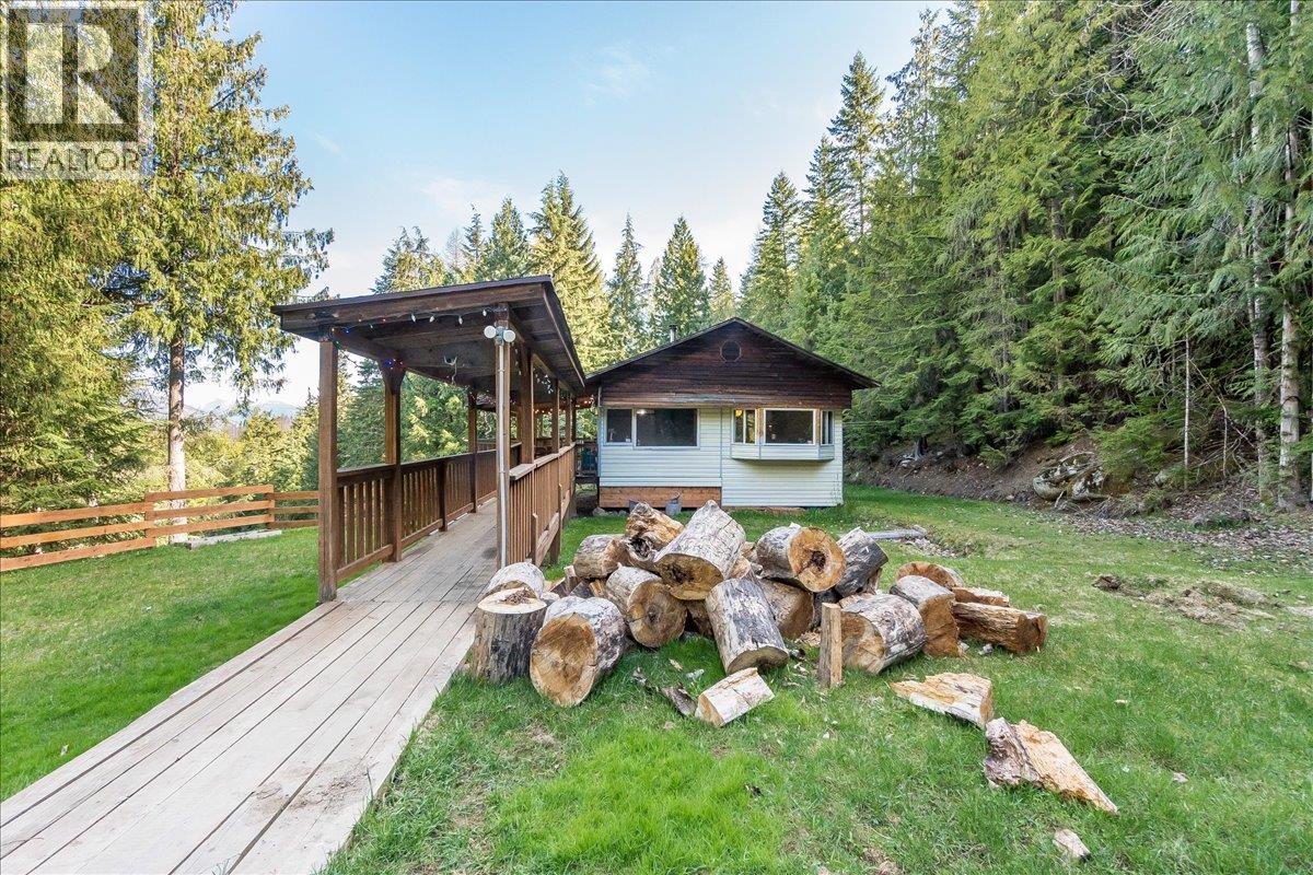 8749 6 Highway, Silverton, British Columbia  V0G 2B0 - Photo 29 - 10386137