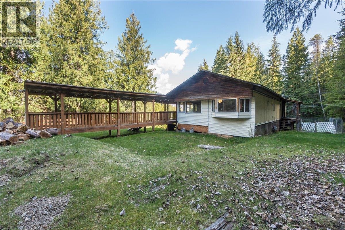 8749 6 Highway, Silverton, British Columbia  V0G 2B0 - Photo 30 - 10386137