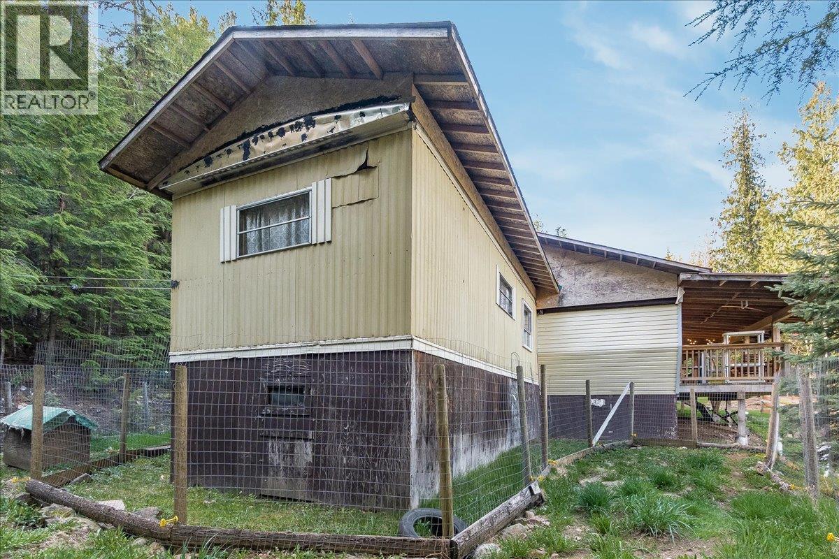 8749 6 Highway, Silverton, British Columbia  V0G 2B0 - Photo 33 - 10386137