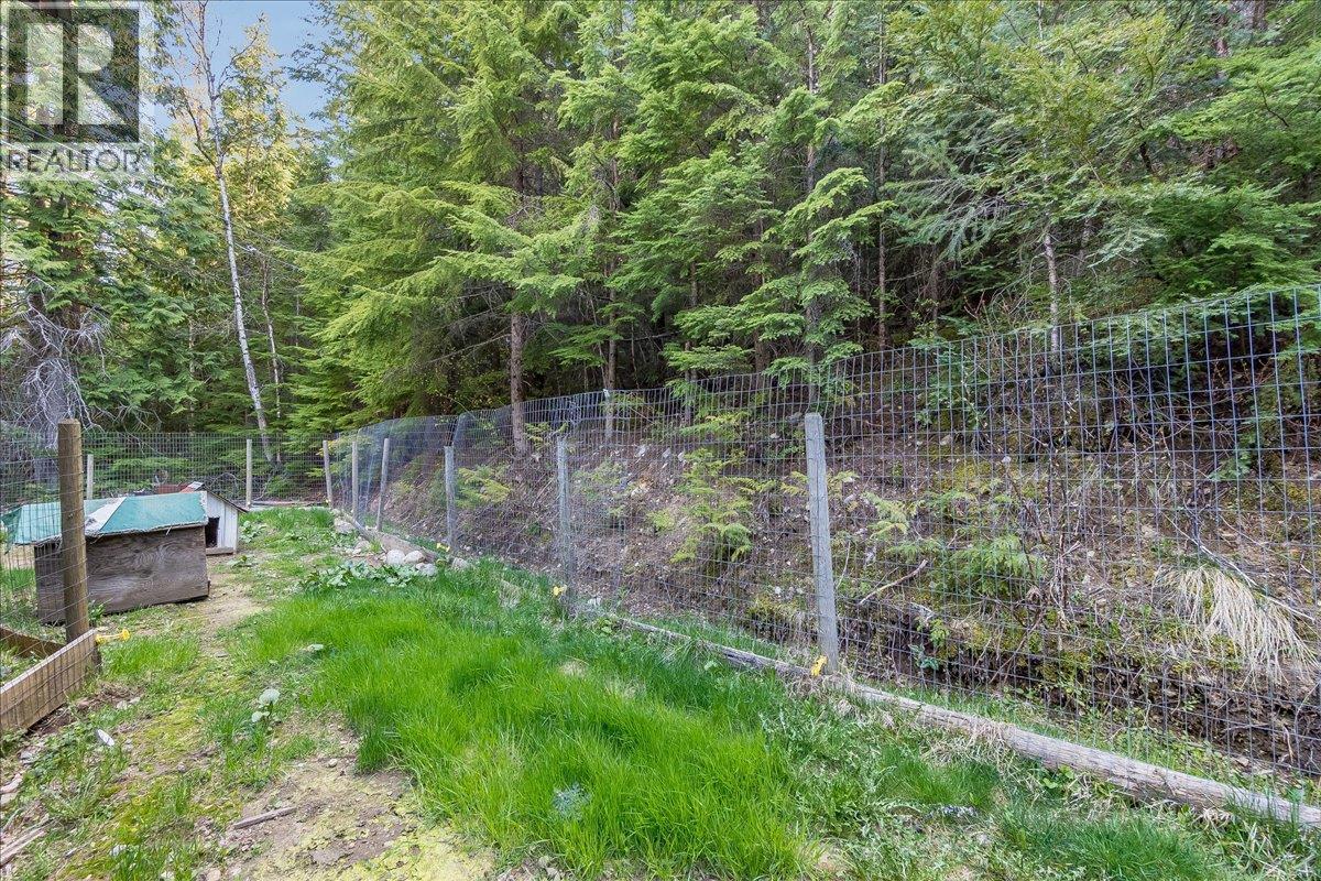 8749 6 Highway, Silverton, British Columbia  V0G 2B0 - Photo 36 - 10386137