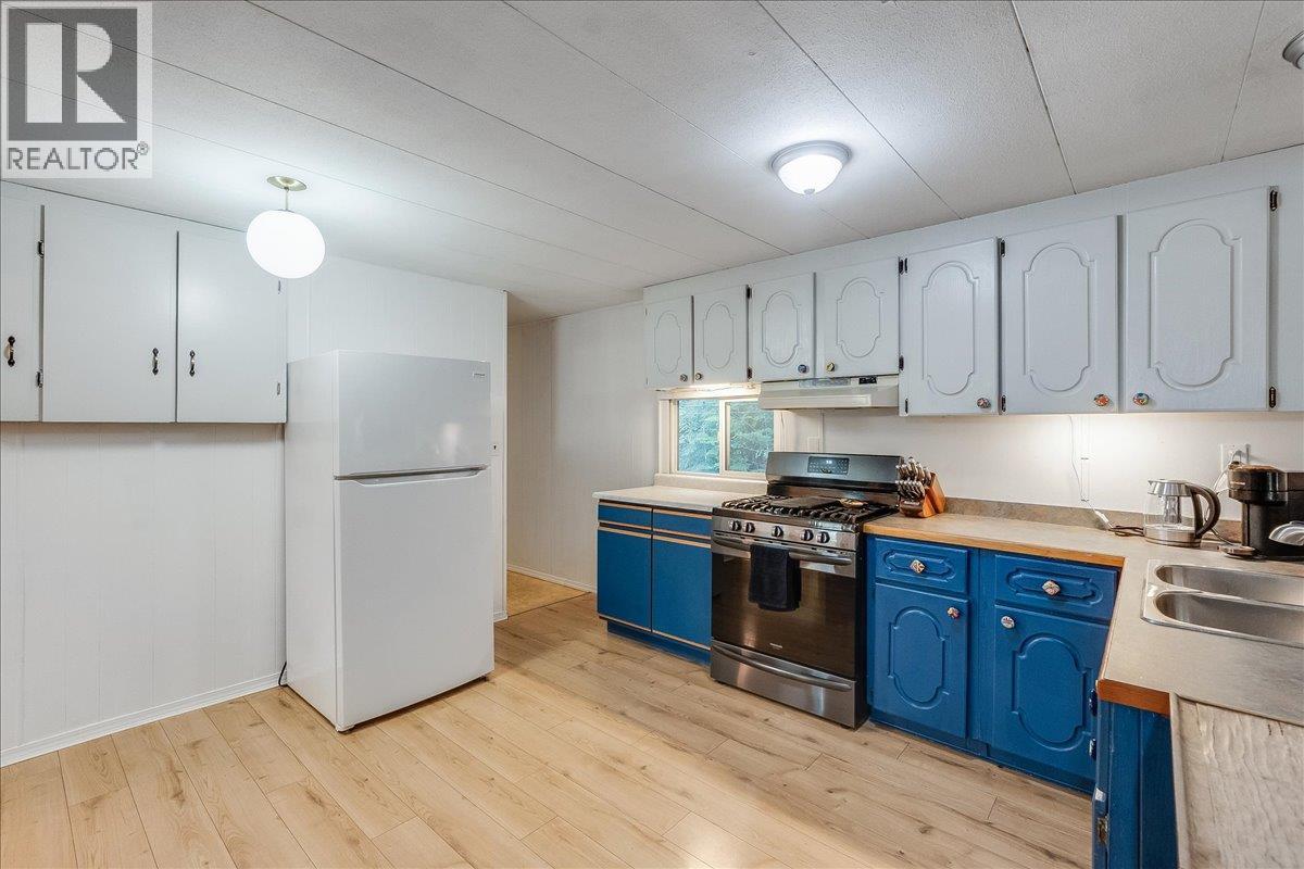 8749 6 Highway, Silverton, British Columbia  V0G 2B0 - Photo 4 - 10386137