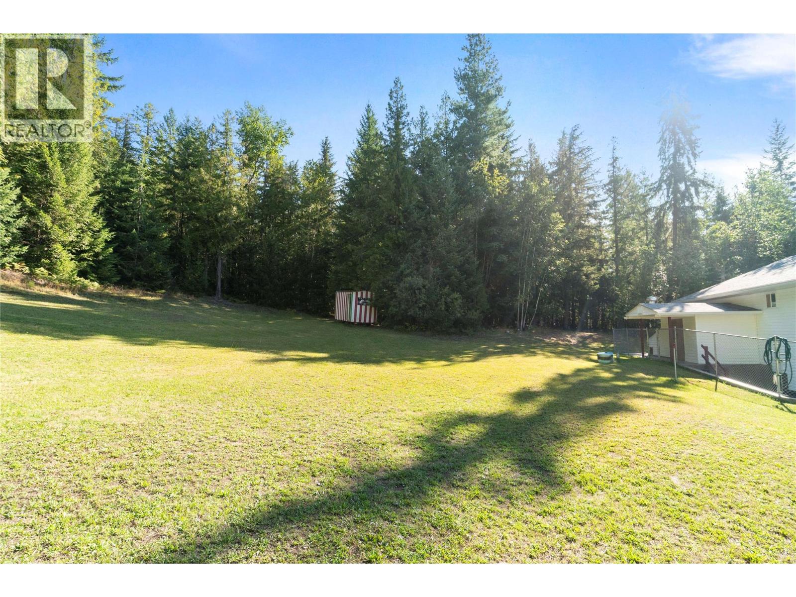 6803 Magna Bay Drive, Magna Bay, British Columbia  V0E 1M7 - Photo 41 - 10386552