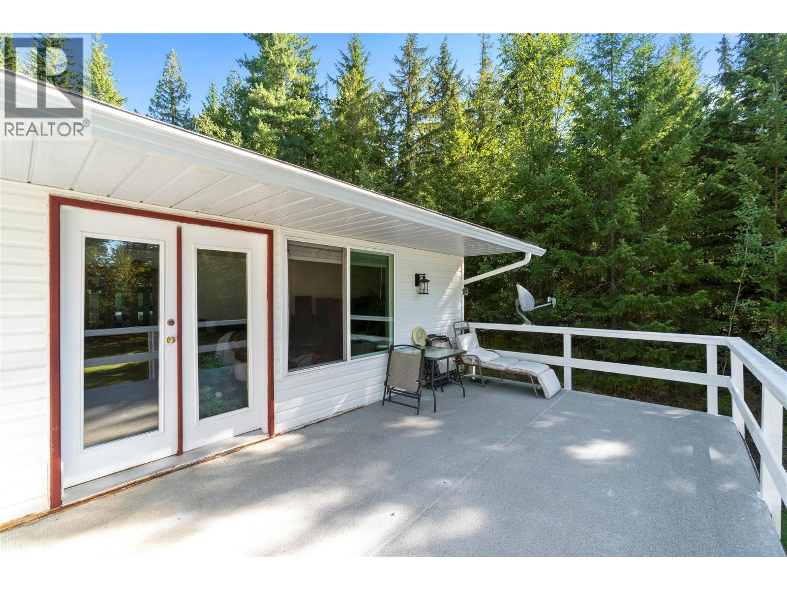 6803 Magna Bay Drive, Magna Bay, British Columbia  V0E 1M7 - Photo 49 - 10386552