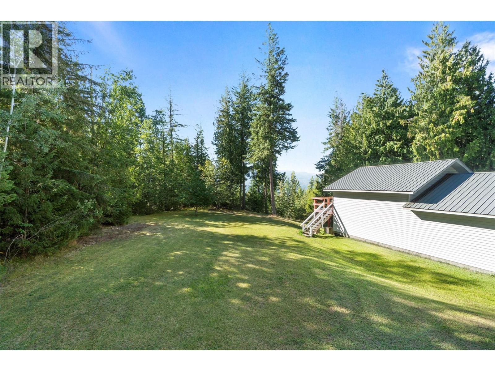 6803 Magna Bay Drive, Magna Bay, British Columbia  V0E 1M7 - Photo 51 - 10386552