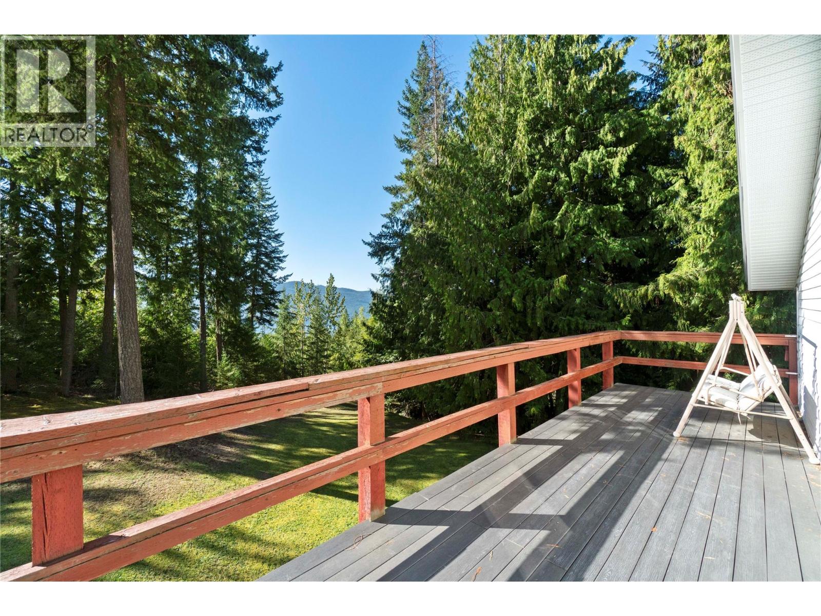 6803 Magna Bay Drive, Magna Bay, British Columbia  V0E 1M7 - Photo 52 - 10386552