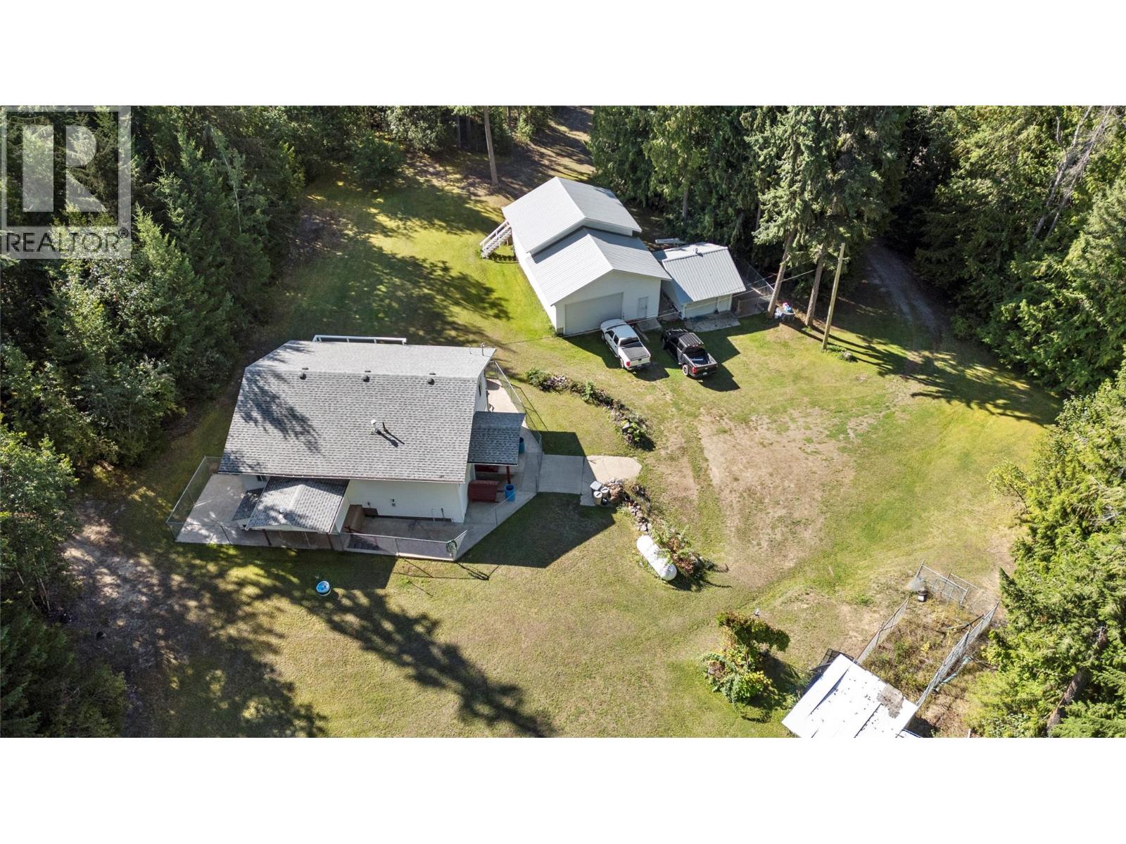 6803 Magna Bay Drive, Magna Bay, British Columbia  V0E 1M7 - Photo 59 - 10386552