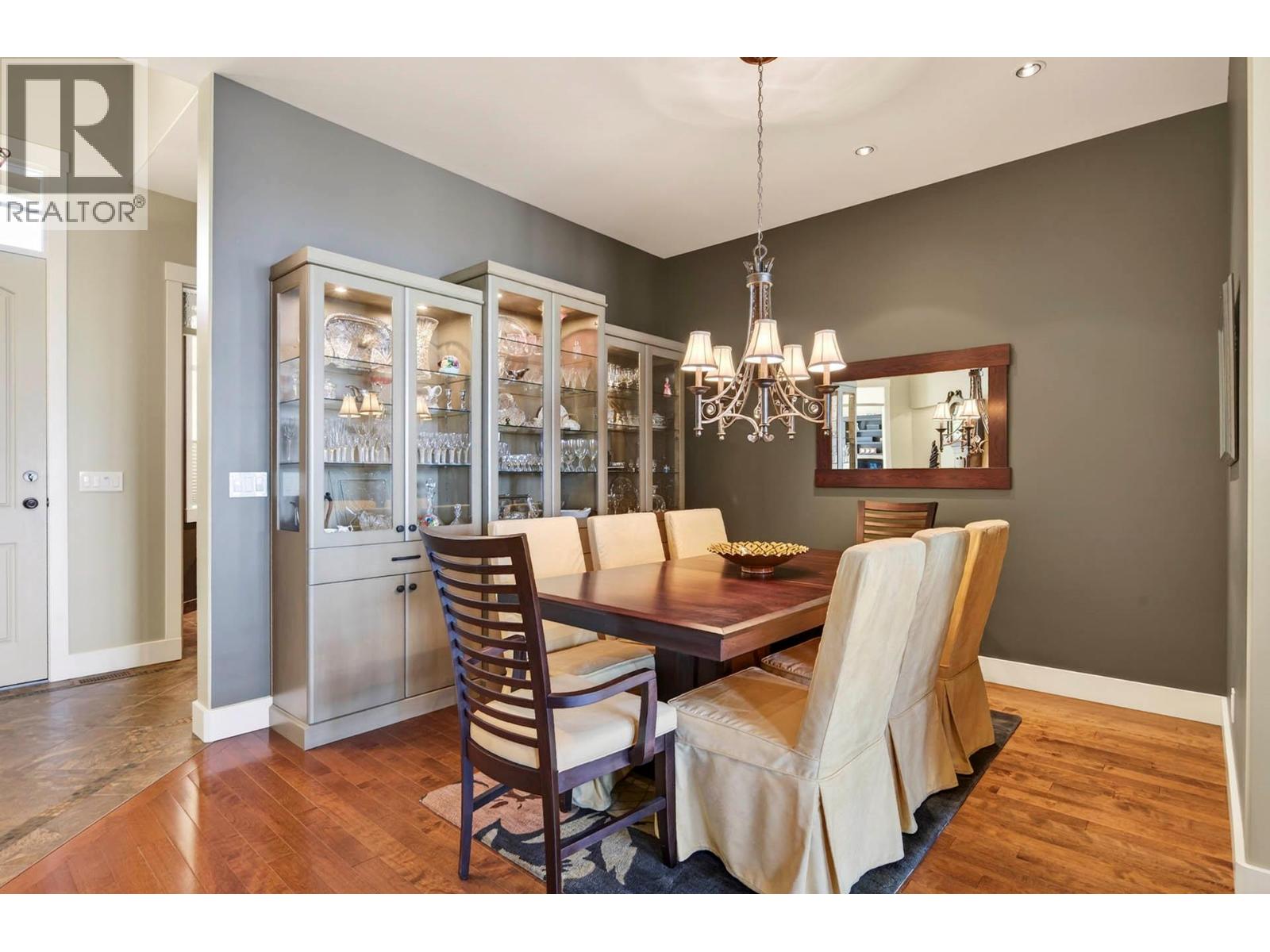 424 Azure Place, Kamloops, British Columbia  V2E 2R2 - Photo 3 - 10386550