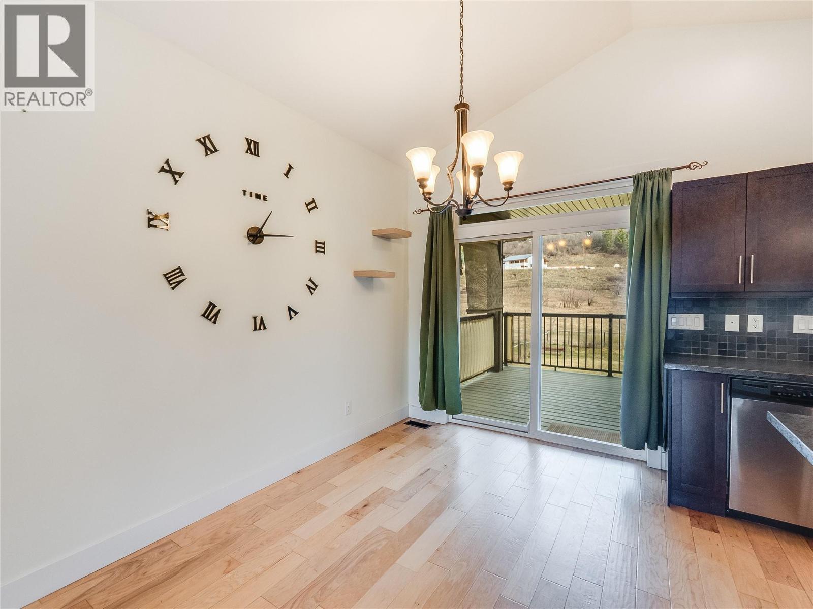 892 Waterloo Road, Castlegar, British Columbia  V1N 4K8 - Photo 24 - 10386374