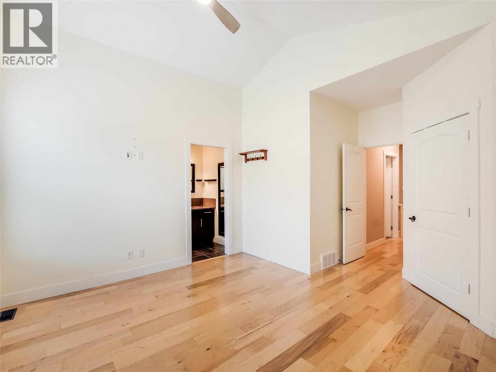 892 Waterloo Road, Castlegar, British Columbia  V1N 4K8 - Photo 30 - 10386374