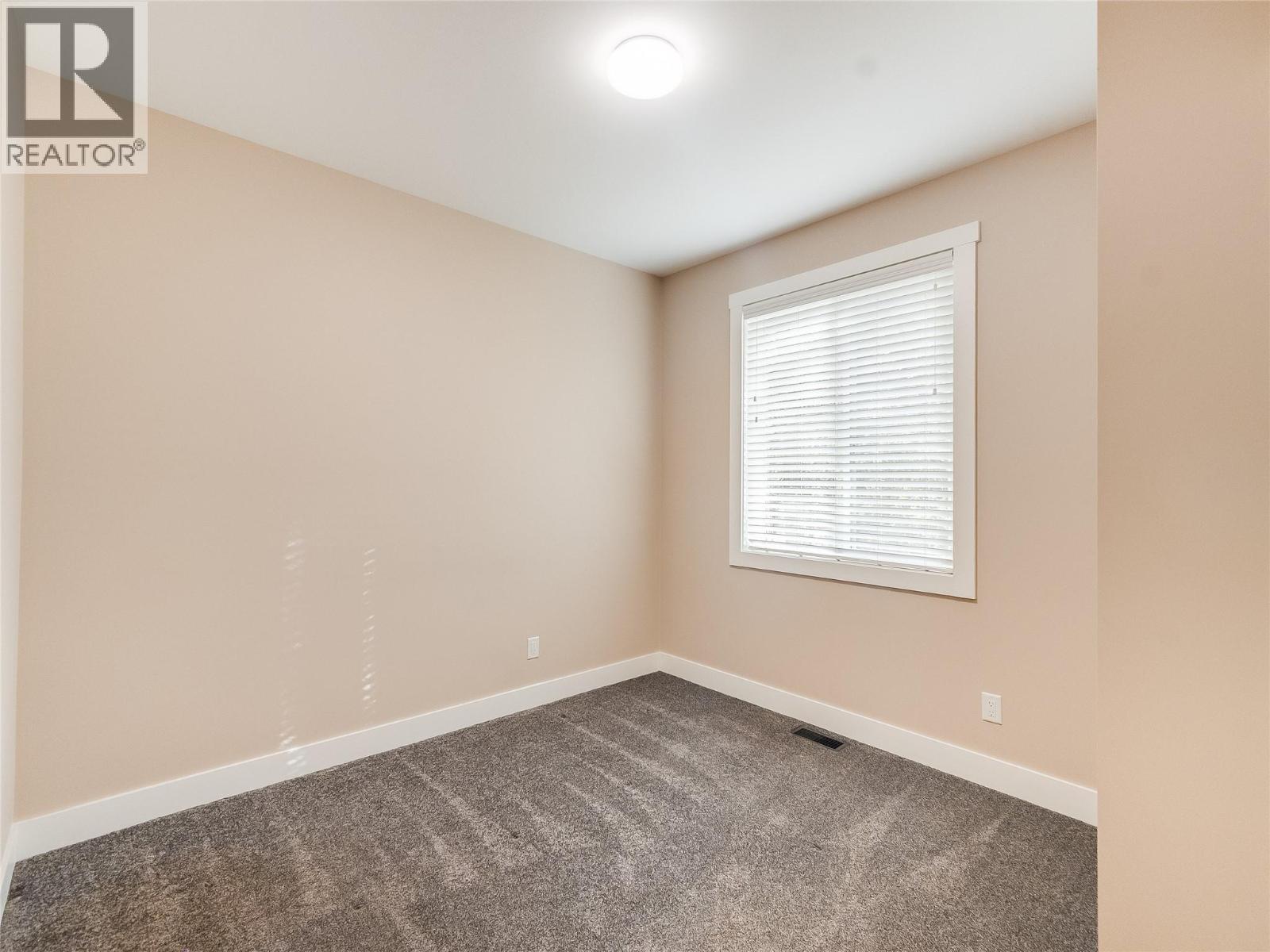 892 Waterloo Road, Castlegar, British Columbia  V1N 4K8 - Photo 40 - 10386374