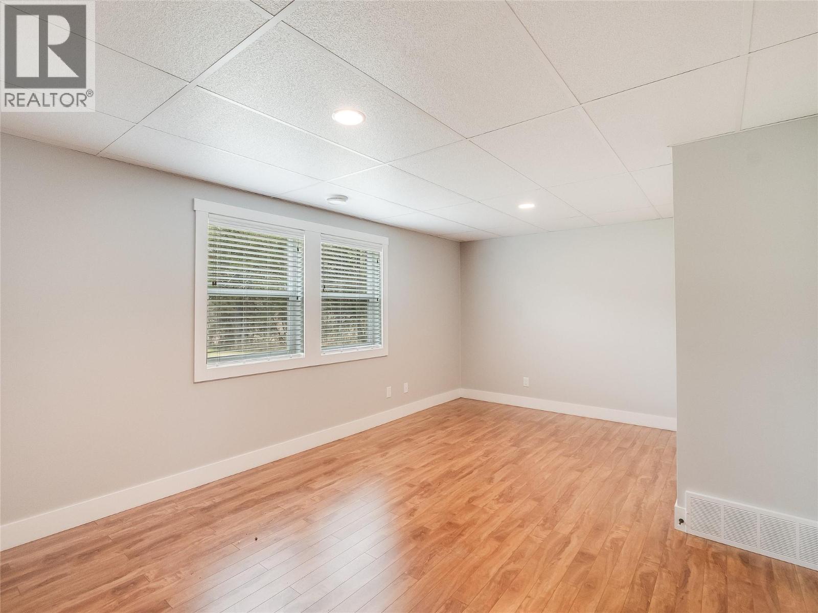 892 Waterloo Road, Castlegar, British Columbia  V1N 4K8 - Photo 50 - 10386374