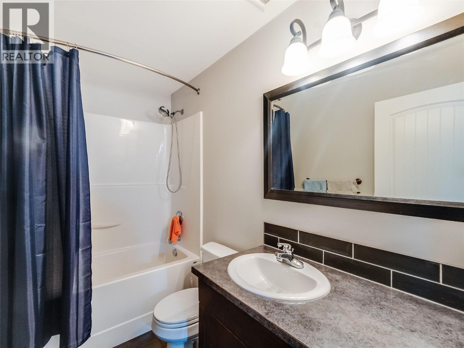 892 Waterloo Road, Castlegar, British Columbia  V1N 4K8 - Photo 53 - 10386374