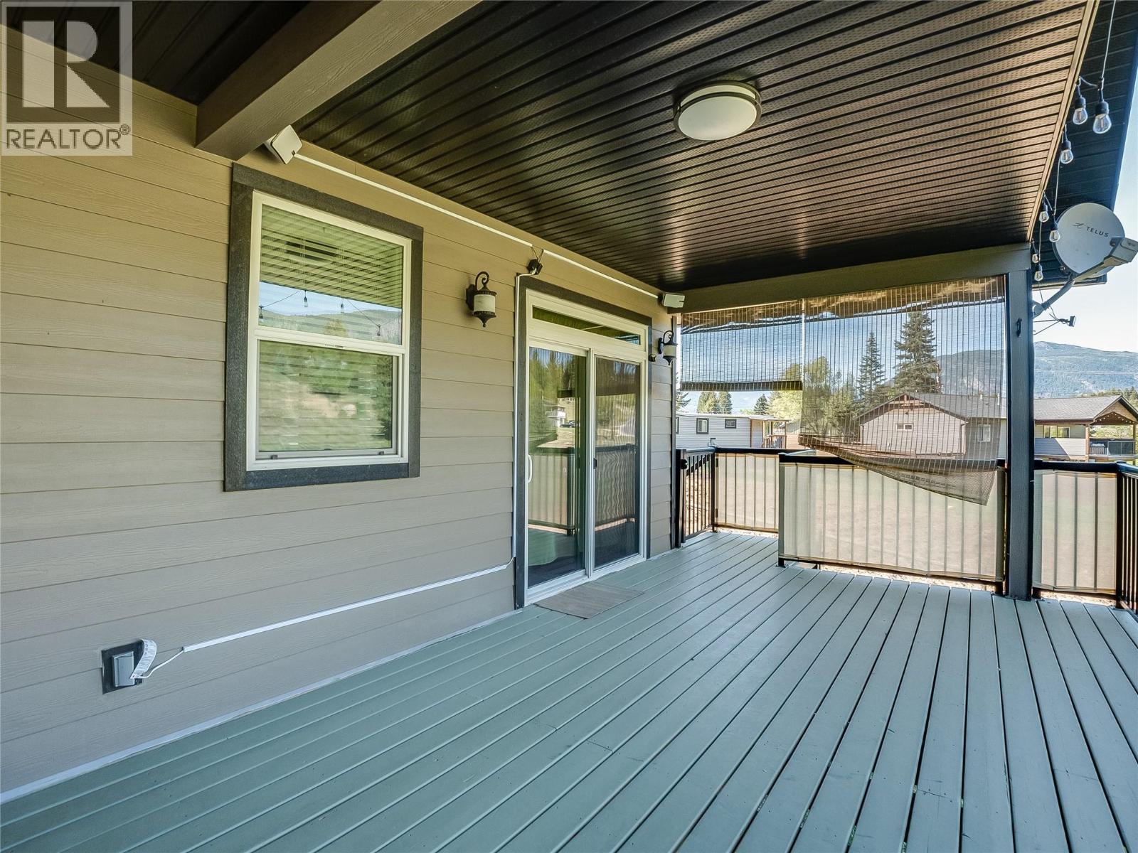 892 Waterloo Road, Castlegar, British Columbia  V1N 4K8 - Photo 57 - 10386374