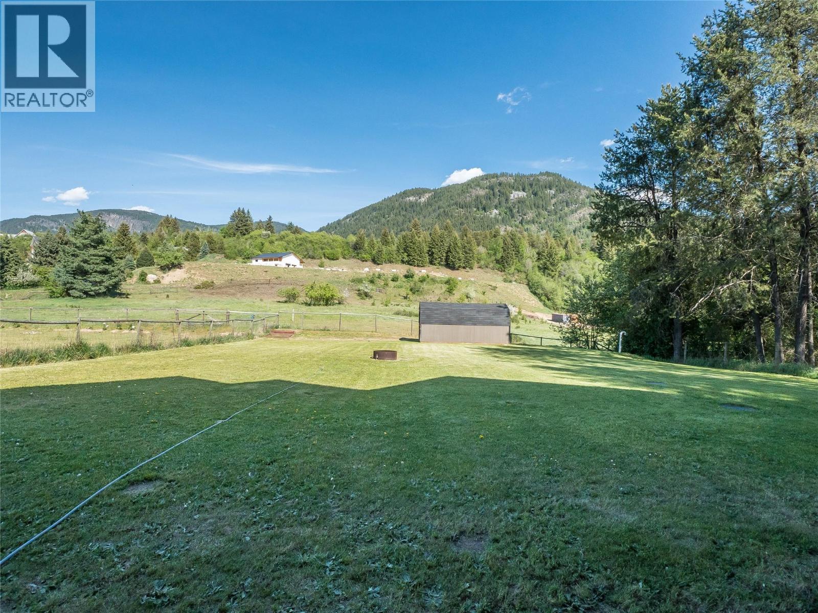892 Waterloo Road, Castlegar, British Columbia  V1N 4K8 - Photo 63 - 10386374