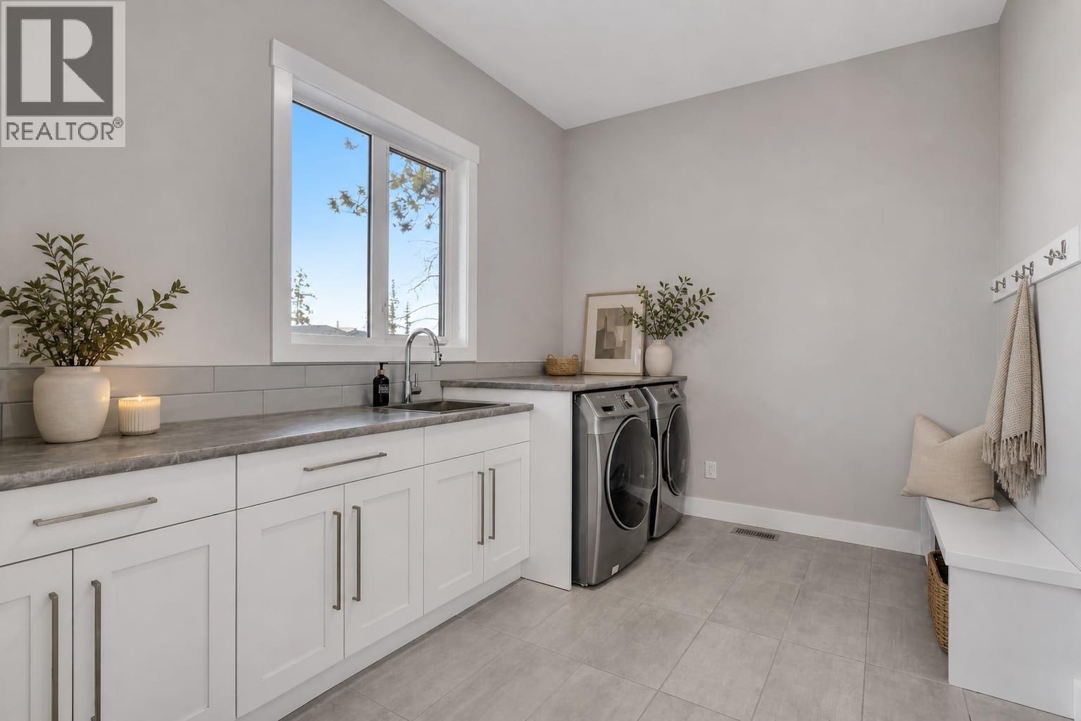 5624 Mountainside Drive, Kelowna, British Columbia  V1W 5L5 - Photo 18 - 10386576