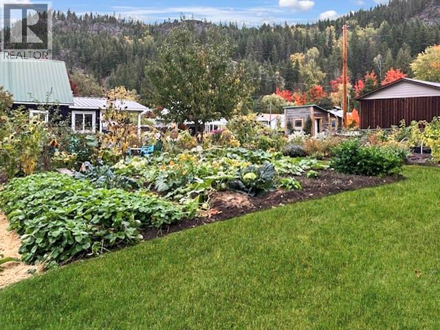 602 Slocan Street, Slocan, British Columbia  V0G 2C0 - Photo 39 - 10386553