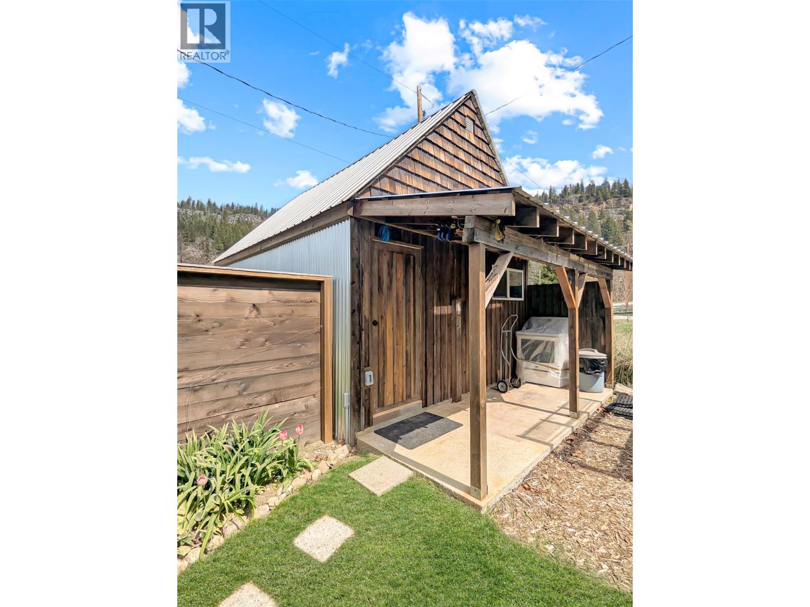 602 Slocan Street, Slocan, British Columbia  V0G 2C0 - Photo 42 - 10386553