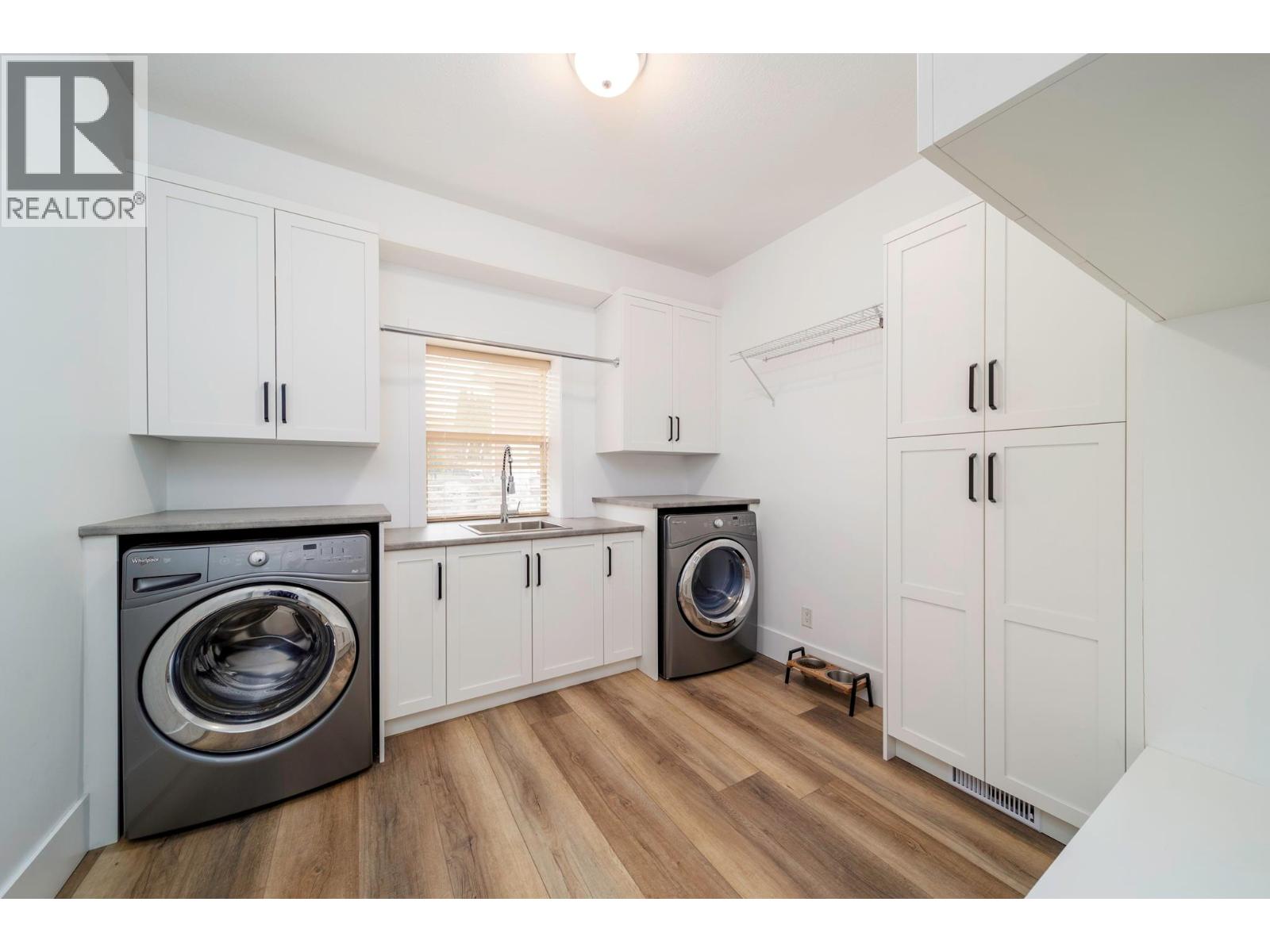 5037 Treadgold Court, Kelowna, British Columbia  V1W 5B4 - Photo 10 - 10386330