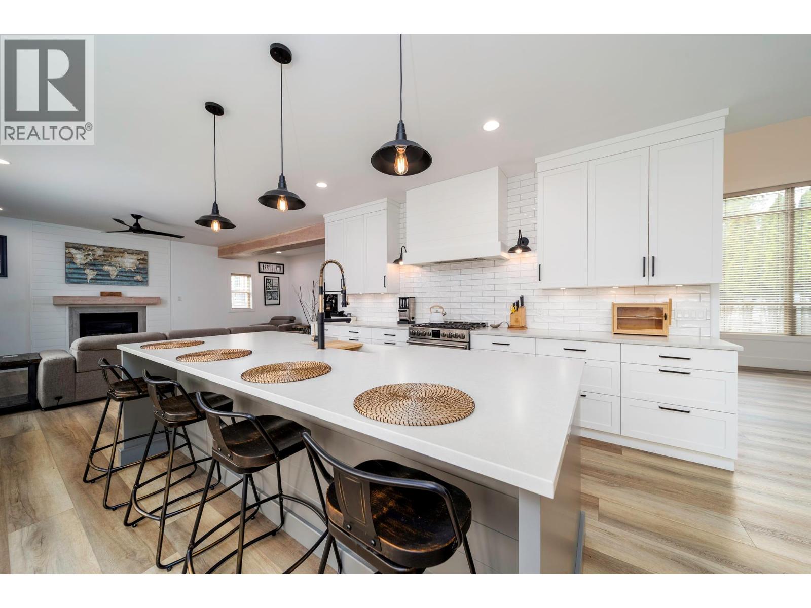 5037 Treadgold Court, Kelowna, British Columbia  V1W 5B4 - Photo 17 - 10386330