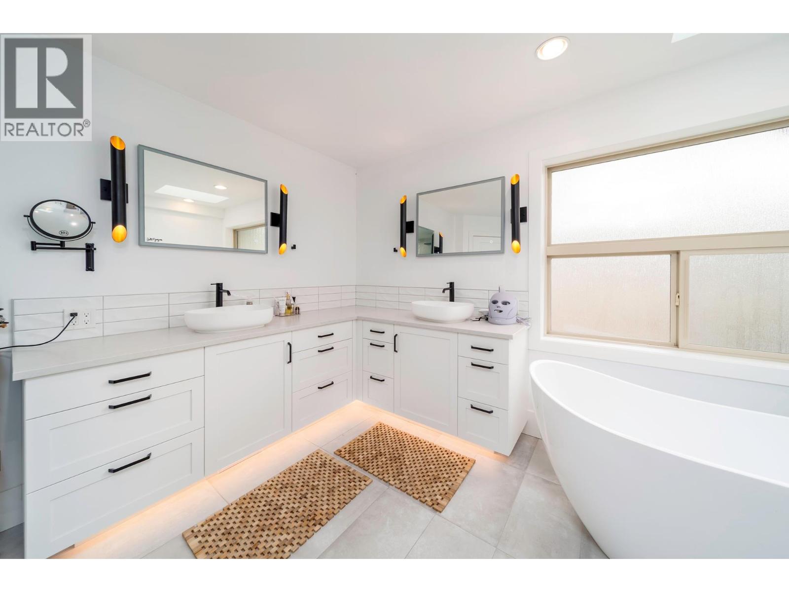 5037 Treadgold Court, Kelowna, British Columbia  V1W 5B4 - Photo 32 - 10386330