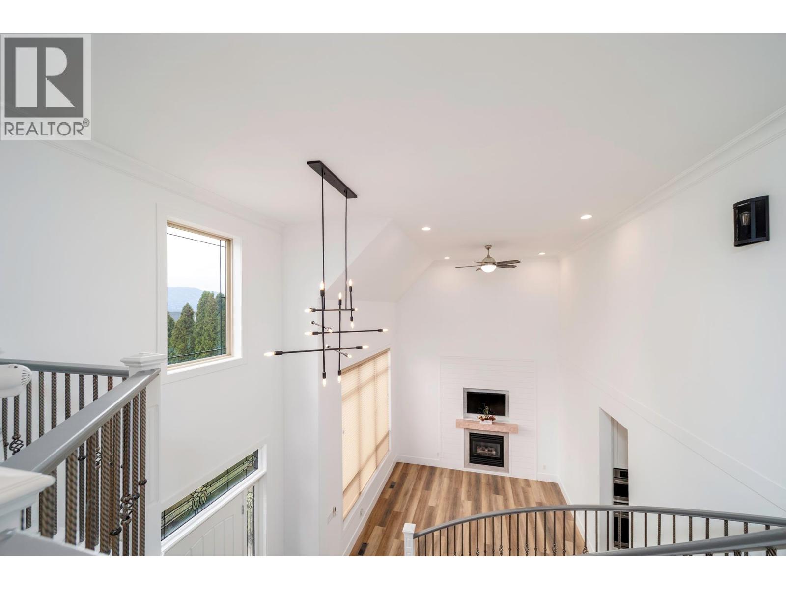 5037 Treadgold Court, Kelowna, British Columbia  V1W 5B4 - Photo 35 - 10386330