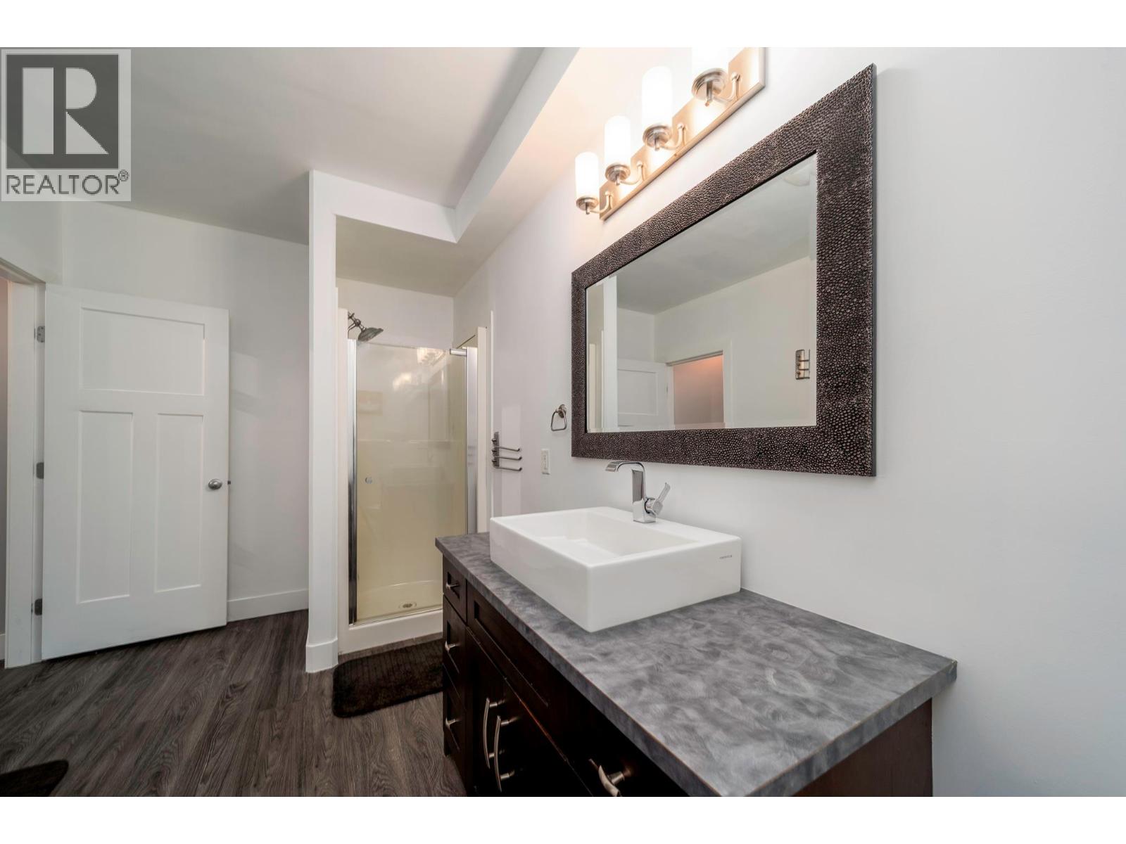 5037 Treadgold Court, Kelowna, British Columbia  V1W 5B4 - Photo 37 - 10386330