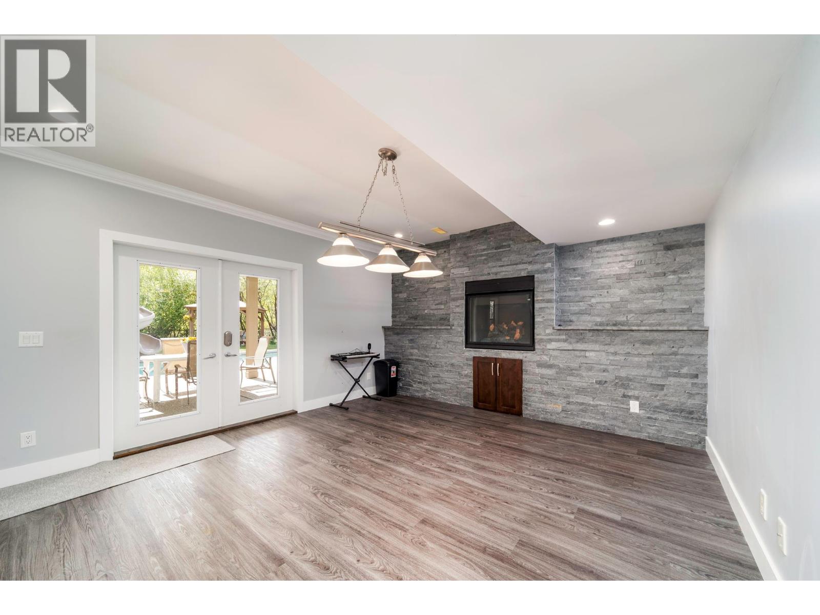 5037 Treadgold Court, Kelowna, British Columbia  V1W 5B4 - Photo 41 - 10386330