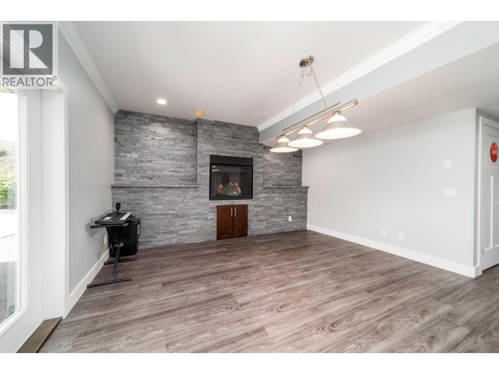 5037 Treadgold Court, Kelowna, British Columbia  V1W 5B4 - Photo 43 - 10386330