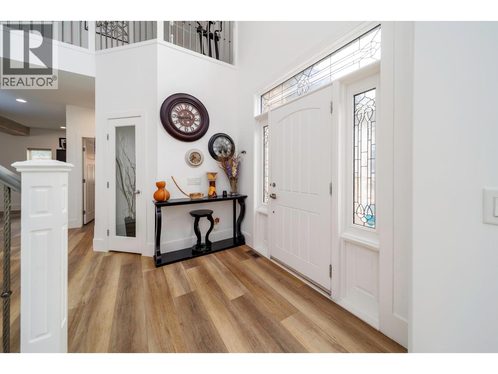 5037 Treadgold Court, Kelowna, British Columbia  V1W 5B4 - Photo 6 - 10386330
